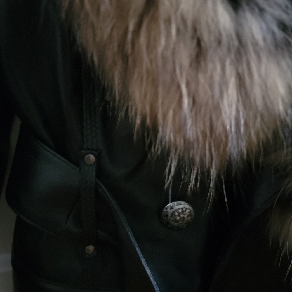 Vintage fur and leather jacket - Picture 4 of 8